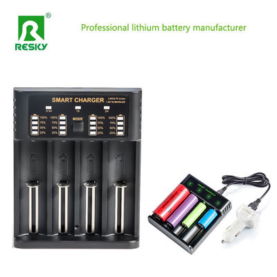 4.2V caricabatterie ricaricabili 4 slot 500mA 1A 2A per batteria cilindrica agli ioni di litio